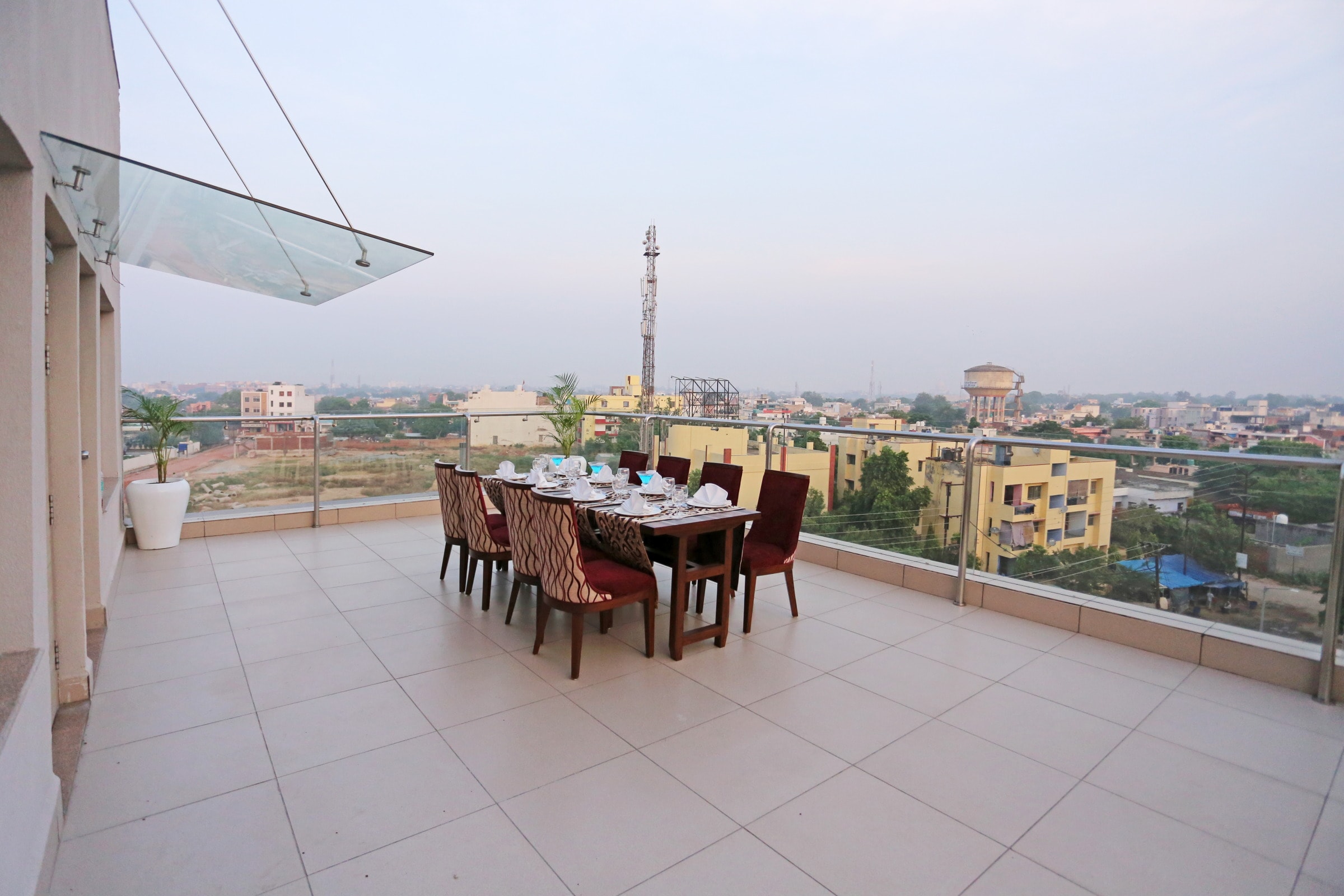 HOTEL PARADISE INN AGRA - Tap to explore photos