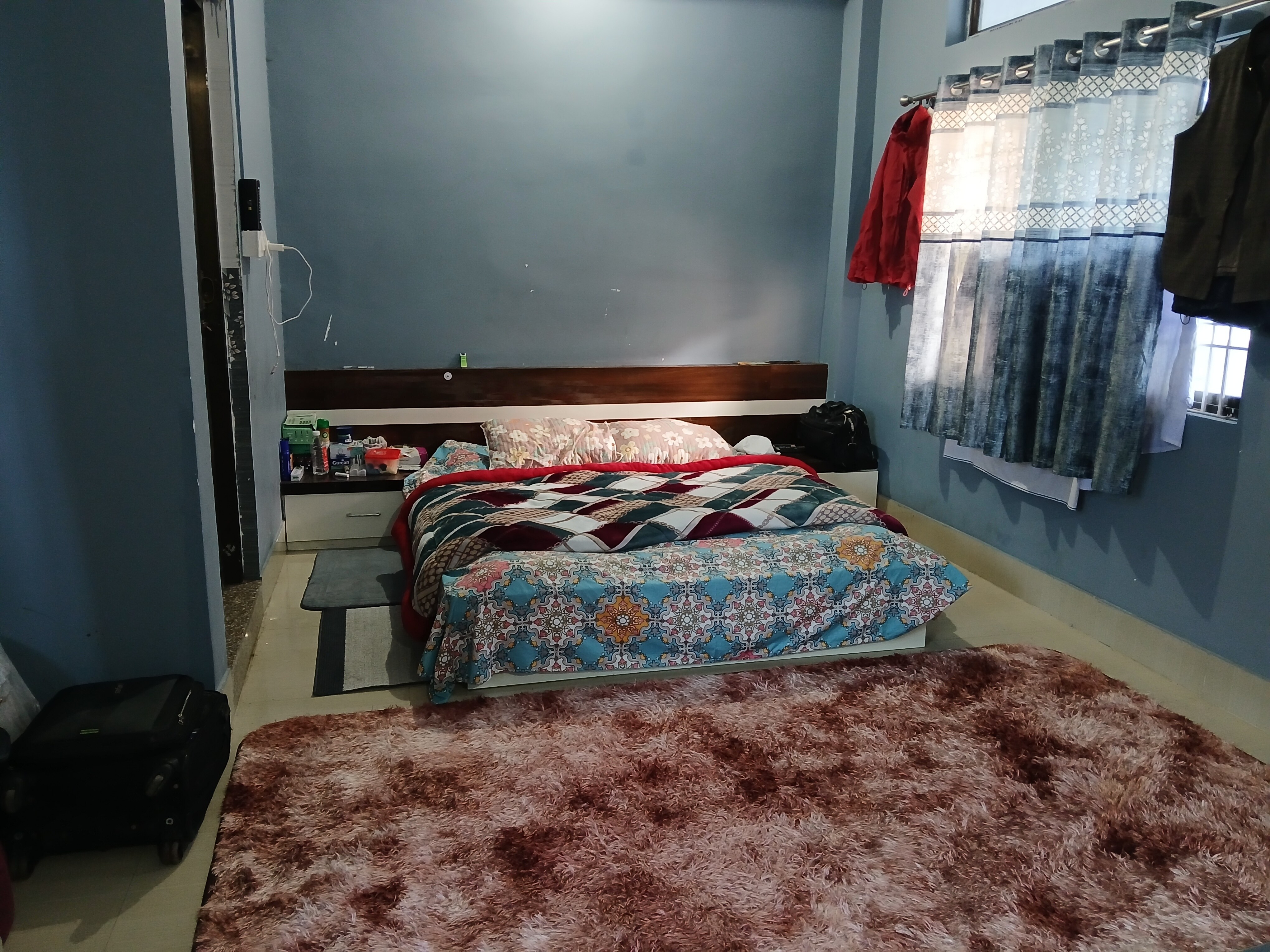 MERAAJ GUEST HOUSE - Tap to explore photos