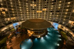 Belliza Luxury Resort| Pool | jacuzzi