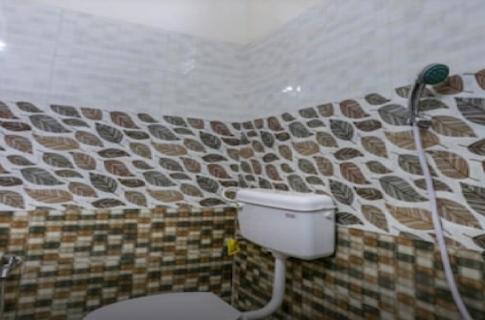 Imperial Guest House - Tap to explore photos