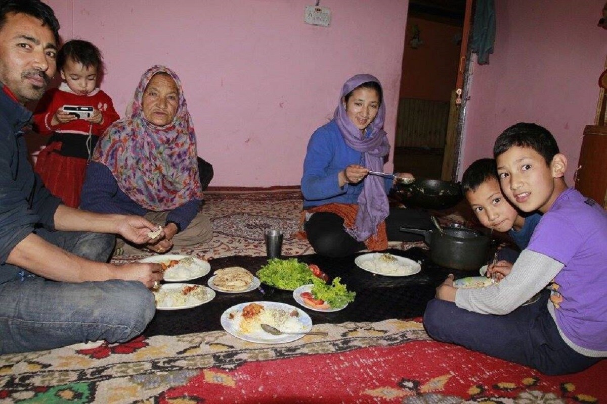 Ladakh View Homestay | Rooms & Caretaker - Tap to explore photos