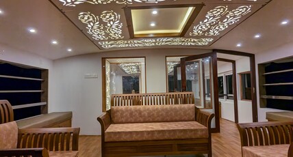 Grand Villa Houseboat Room Type - One Bedroom Luxuary Houseboat With Balcony full time AC