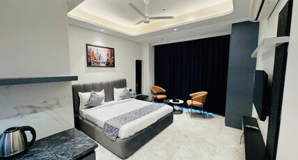 Reebah Grande Room Type - Room with Balcony (Kitchenette and MiniFridge) Lower Ground