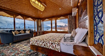 New Jacquline Heritage Houseboats Room Type - The Grand Heritage Lake View Room With Private Balcony