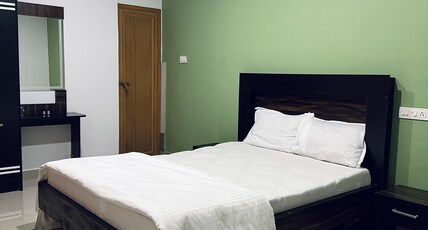 Glorys Hostel Room Type - Standard Room Non AC