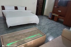 Rudraksh Hotel