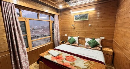 Sun N Shade Guest House Room Type - Standard room