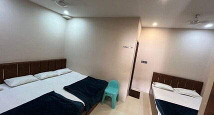 Hotel Ujjain Dwarka Room Type - Deluxe Family Room