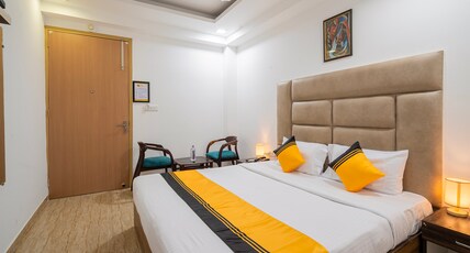 Itsy Hotels Riya Near IGI Airport Room Type - Standard Room