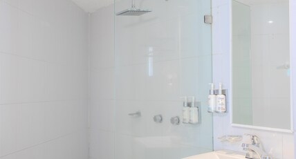 Best Western Plus Luna del Mar Room Type - 1 King Bed, Non-Smoking