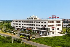 Hotel The Divine Inn, Statue Of Unity - By Hotshot Hotelier