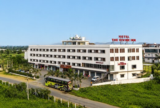 Hotel The Divine Inn, Statue Of Unity - By Hotshot Hotelier