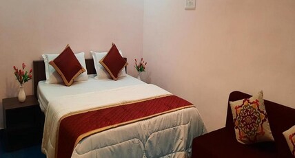 B R inn Room Type - AC Deluxe Room