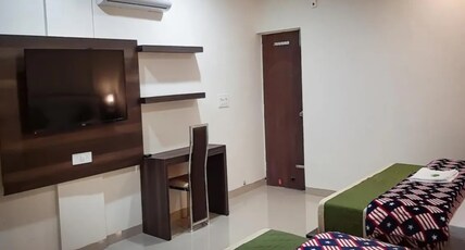 HOTEL GREEN PARK Room Type - Bedroom 7