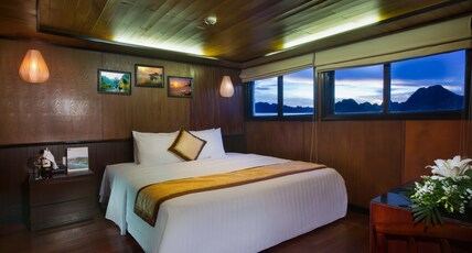 Syrena Cruises Room Type - Luxury Suite with Spa Bath S1 - 3 Days 2 Nights Syrena Cruises Room Type - Luxury Suite with Spa Bath S1 - 3 Days 2 Nights