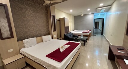 Panthanivas Room Type - Family Room with 1King bed and 2 twin beds