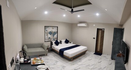 Shiv Farm Room Type - Super Deluxe Room