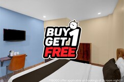 Townhouse Z Square Mall Formerly The Mall Road Inn
