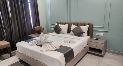 Hotel Vivanz Palace Room Type - Gold Room