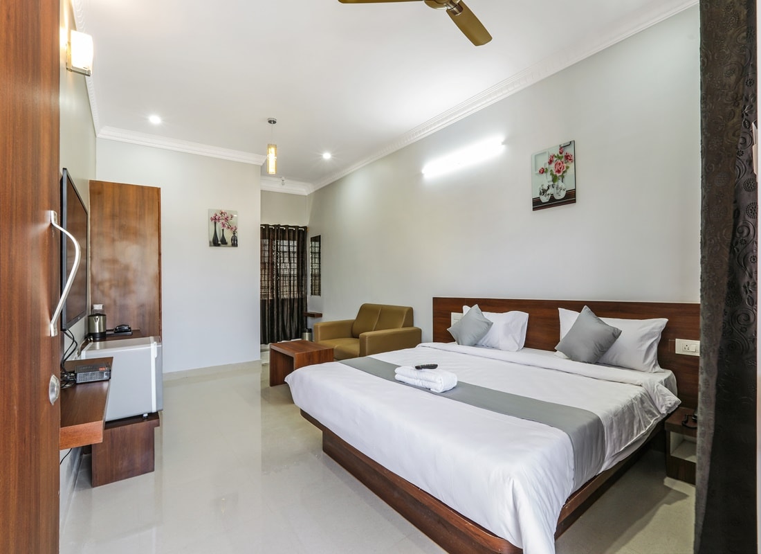 Gateway Suites - Tap to explore photos