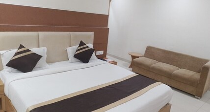Hotel Ananda Inn Room Type - Suite Room