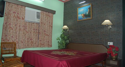 Hotel Maurya Kangra Room Type - DELUXE (AC)