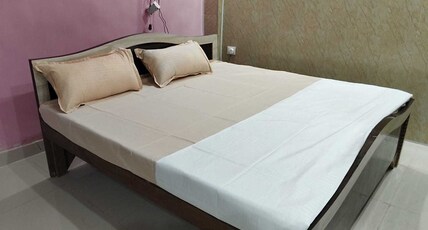 Hotel O Sainik Paramount Room Type - Classic