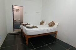 Coconut Tree Guest House and Restaurant (Hampi)
