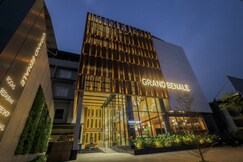 HOTEL GRAND BENALE