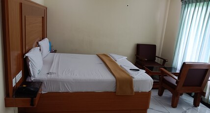 HOTEL STAAR WORLD Room Type - Deluxe Double bed AC