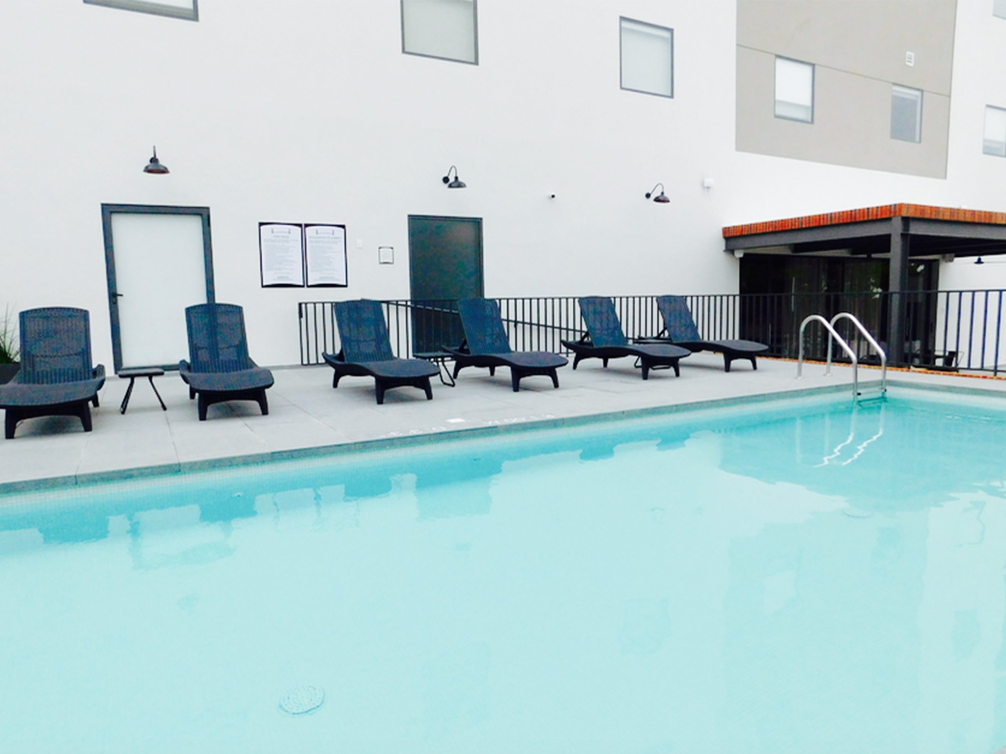 Staybridge Suites Villahermosa - Tap to explore photos
