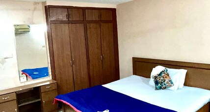 Cozy Dens Jubilee Hills Hyderabad Room Type - 101 Spacious Deluxe Room 