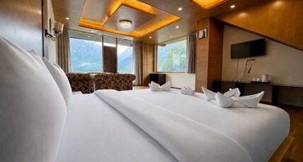 Hotel New Naina Rock Land Room Type - Maharaja King room with Balcony and River view Hotel New Naina Rock Land Room Type - Maharaja King room with Balcony and River view