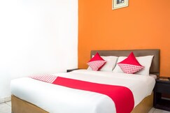Capital O 664 Romance Hotel