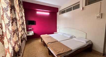 Shree Ram Residency Room Type - Deluxe AC Room