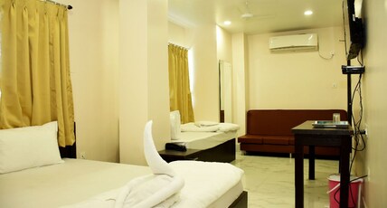 Hotel Maharaja Galaxy Room Type - Super Deluxe Room