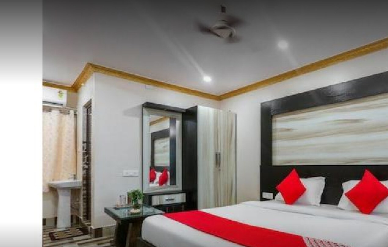 Imperial Guest House - Tap to explore photos