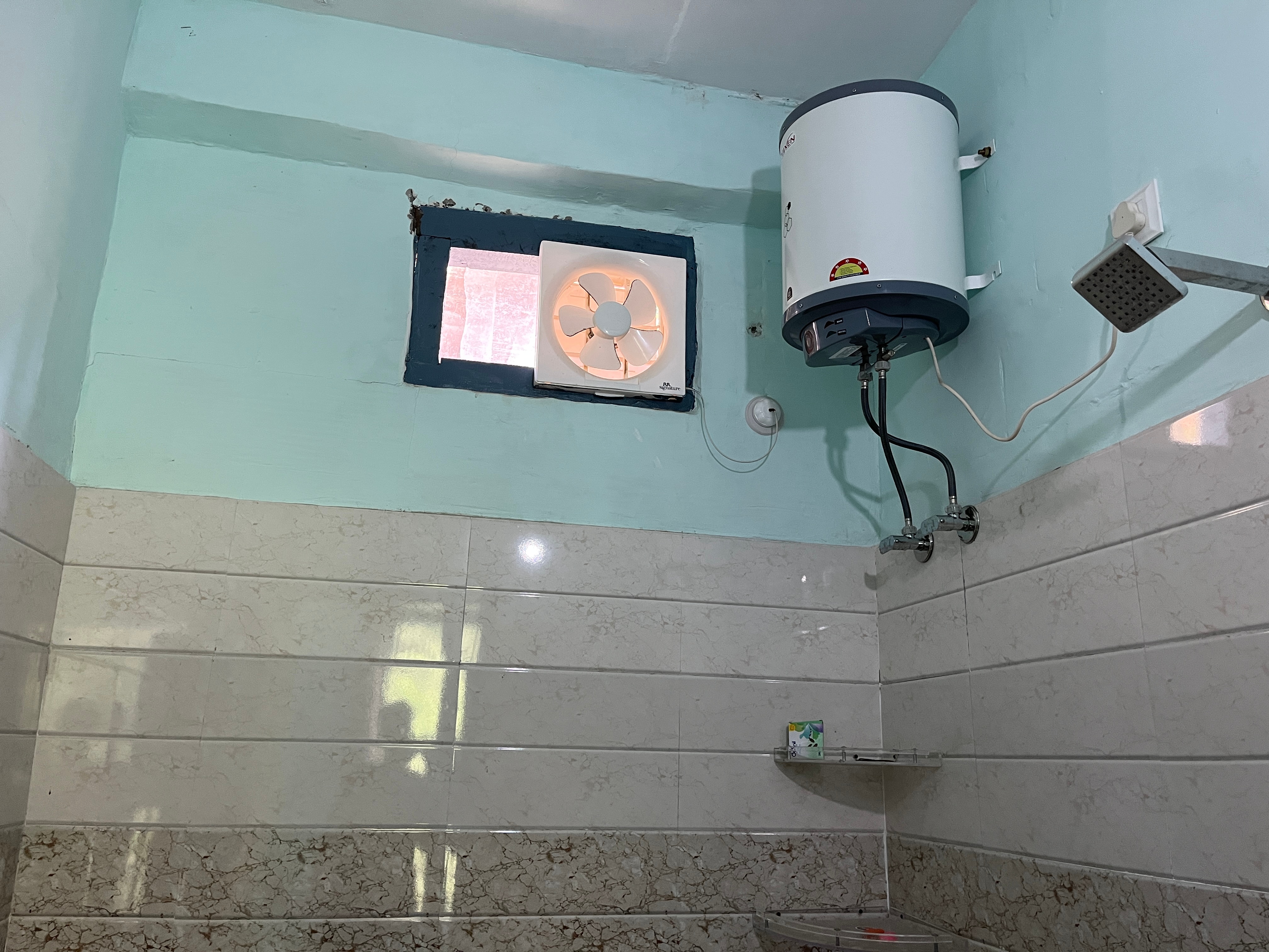 Raj Homestay - Tap to explore photos