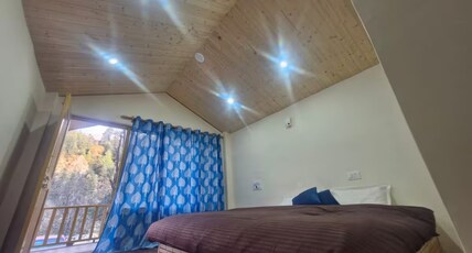 Manali Adventure Stay & Cafe Room Type - Deluxe Cottage with Balcony
