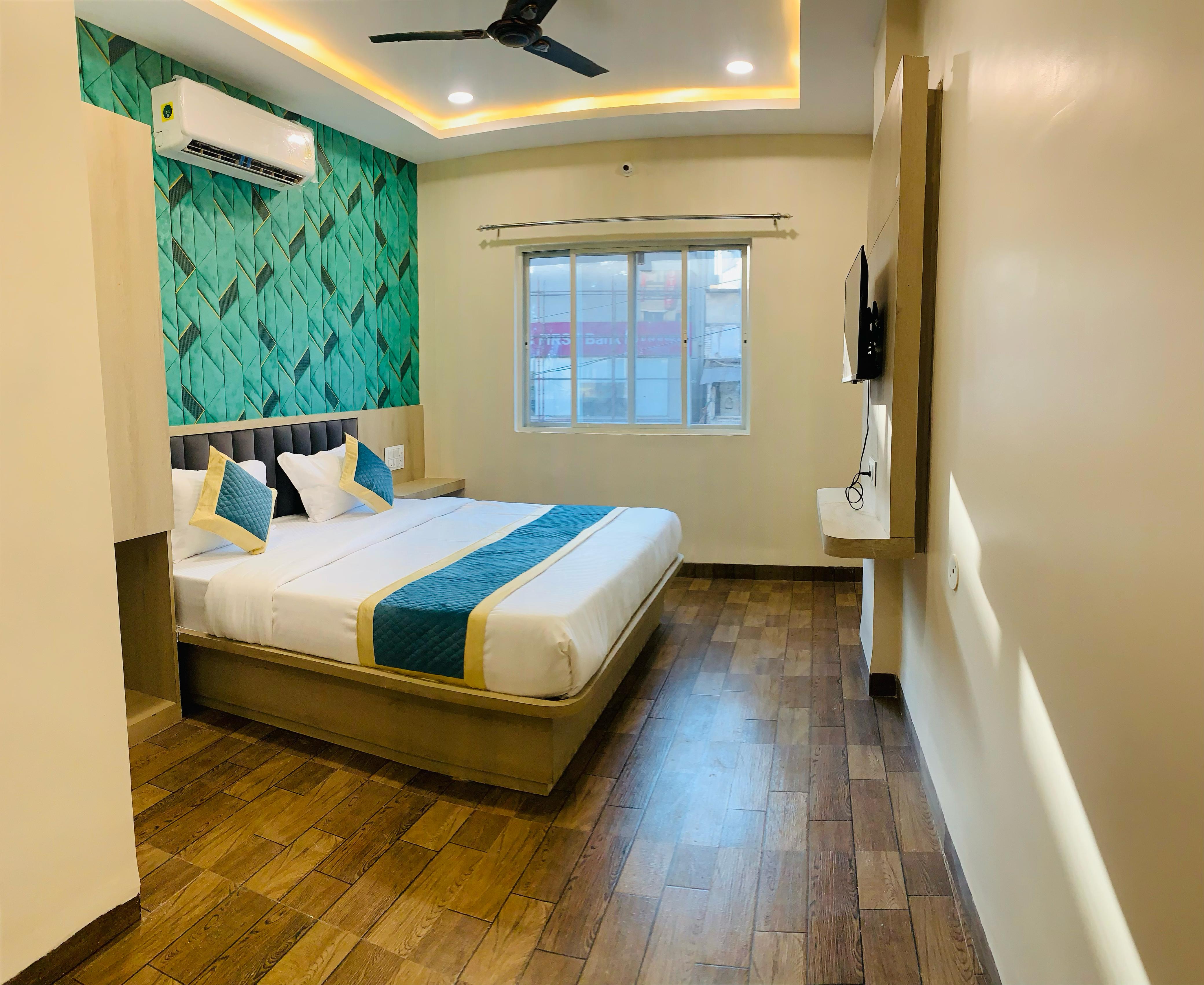 Hotel Bhavna Palace Rajwada Indore - Tap to explore photos