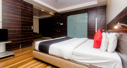 Hotel O Sai Plaza Room Type - Classic