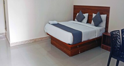 Galaxy Rooms near Jalahalli Cross Room Type - Standard Room NON AC