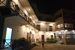 WEST WINDS RESORT AND SPA