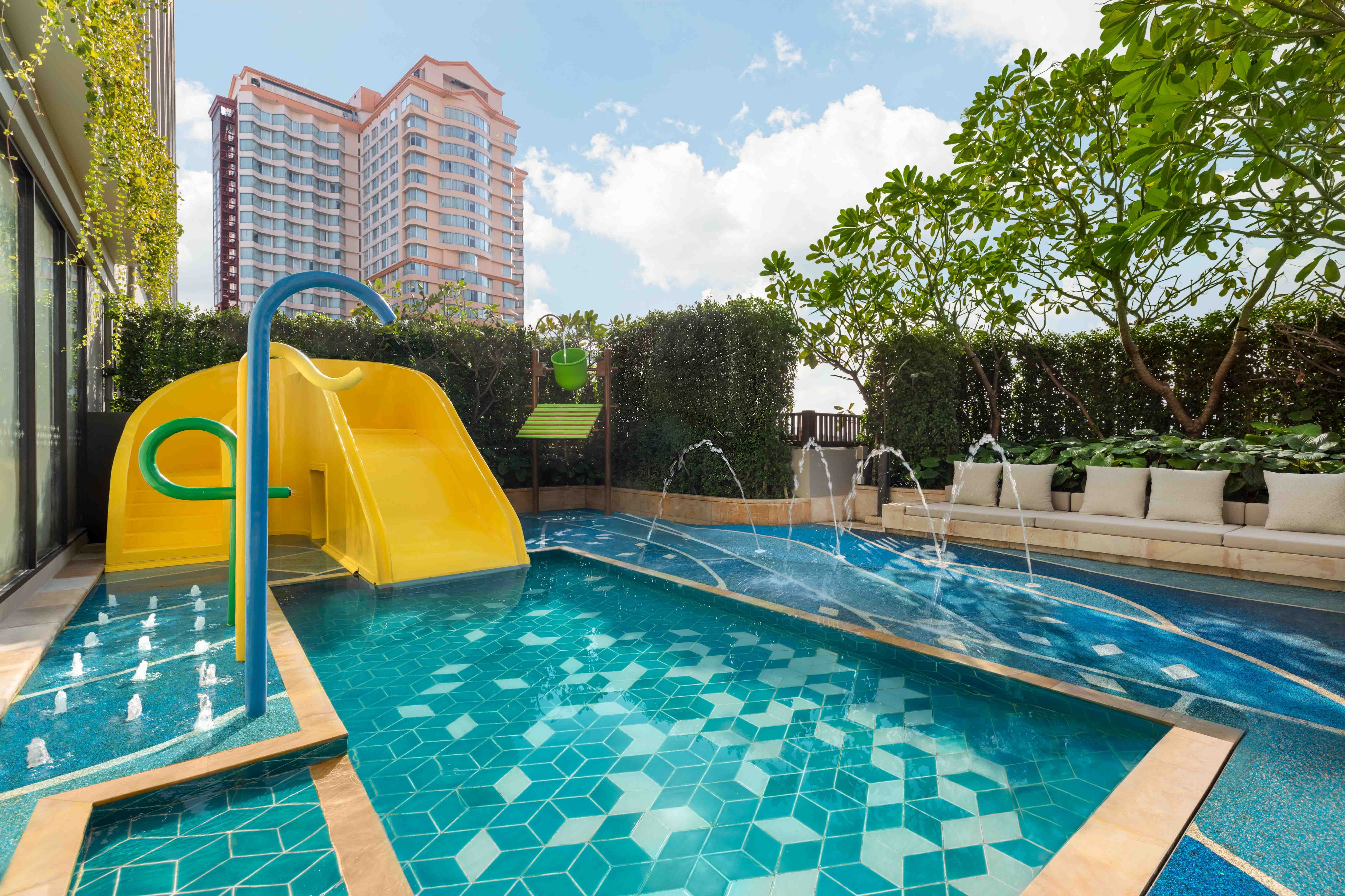 Chiang Mai Marriott Hotel - Tap to explore photos