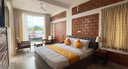 Ambar Villa Chikmagalur Room Type - Double Room with Mountain View
