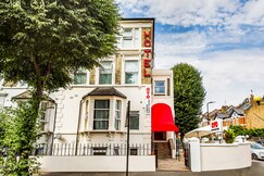 London Guest House by OYO - Acton