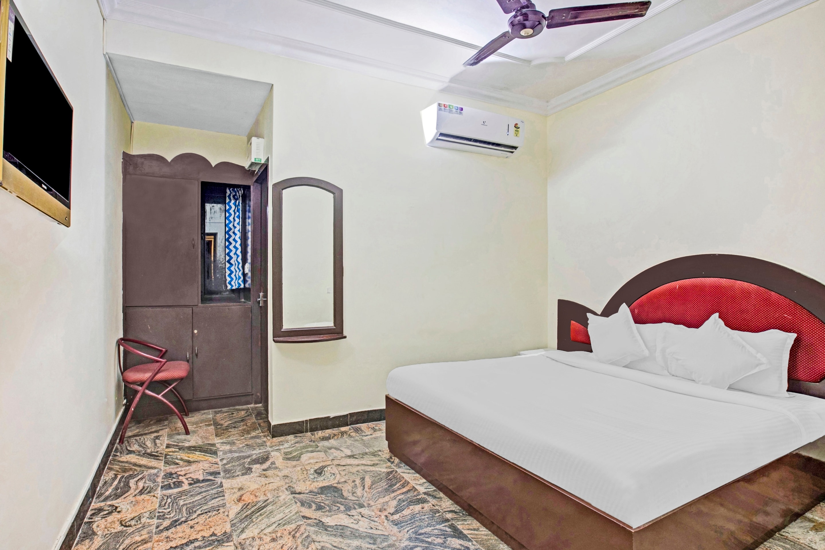 Hotel O Neethu Residency - Tap to explore photos