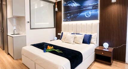 Golden sunrise studio apartment Room Type - Golden sunrise studio apartment