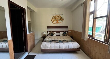 Hadley Inn Kasauli Room Type - Deluxe rooms Without Balcony ( Non AC)