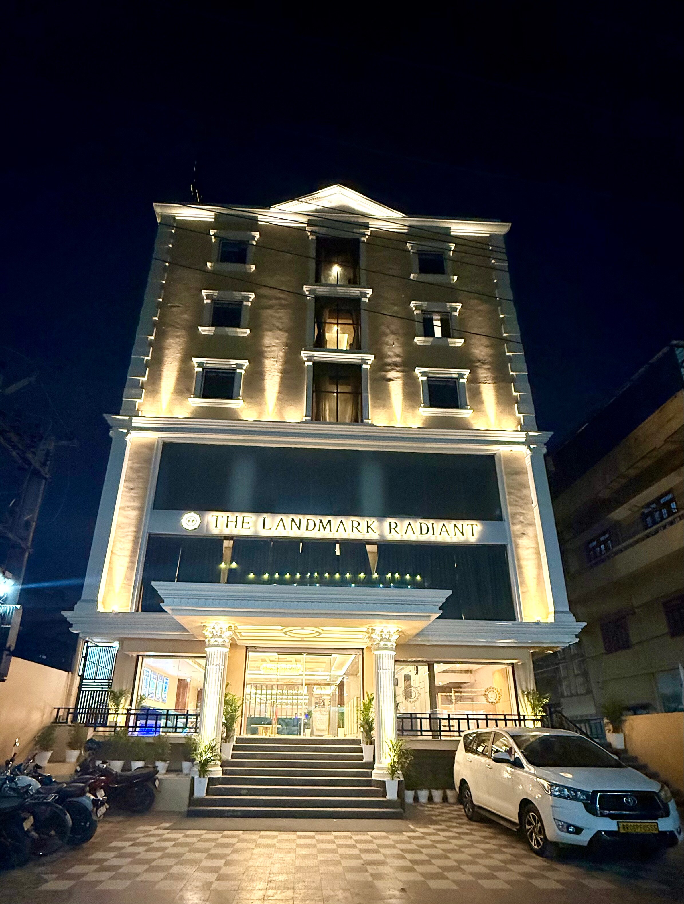 THE LANDMARK RADIANT HOTEL - Tap to explore photos